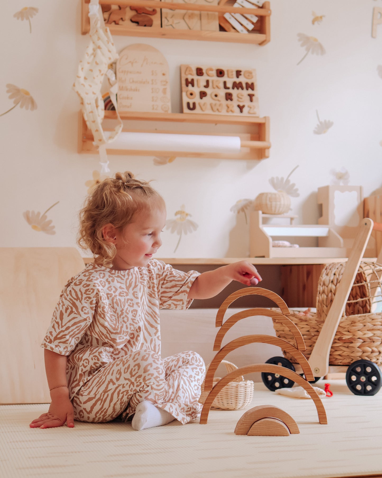 קשת גדולה מעץ בצבע טבעי - Qtoys