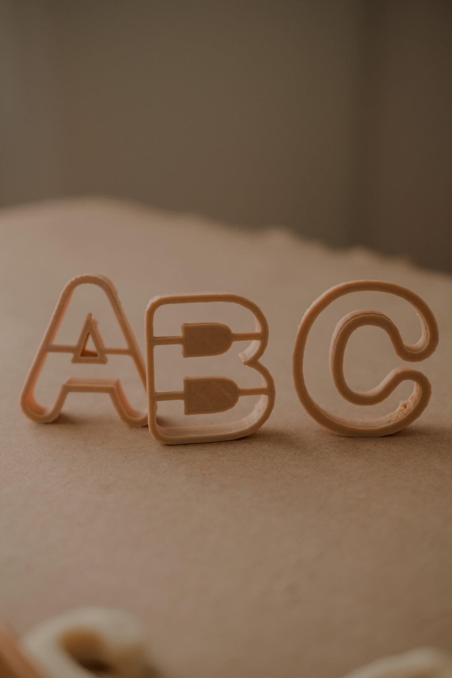 חותכנים לבצק משחק - ABC - Kinfolk Pantry