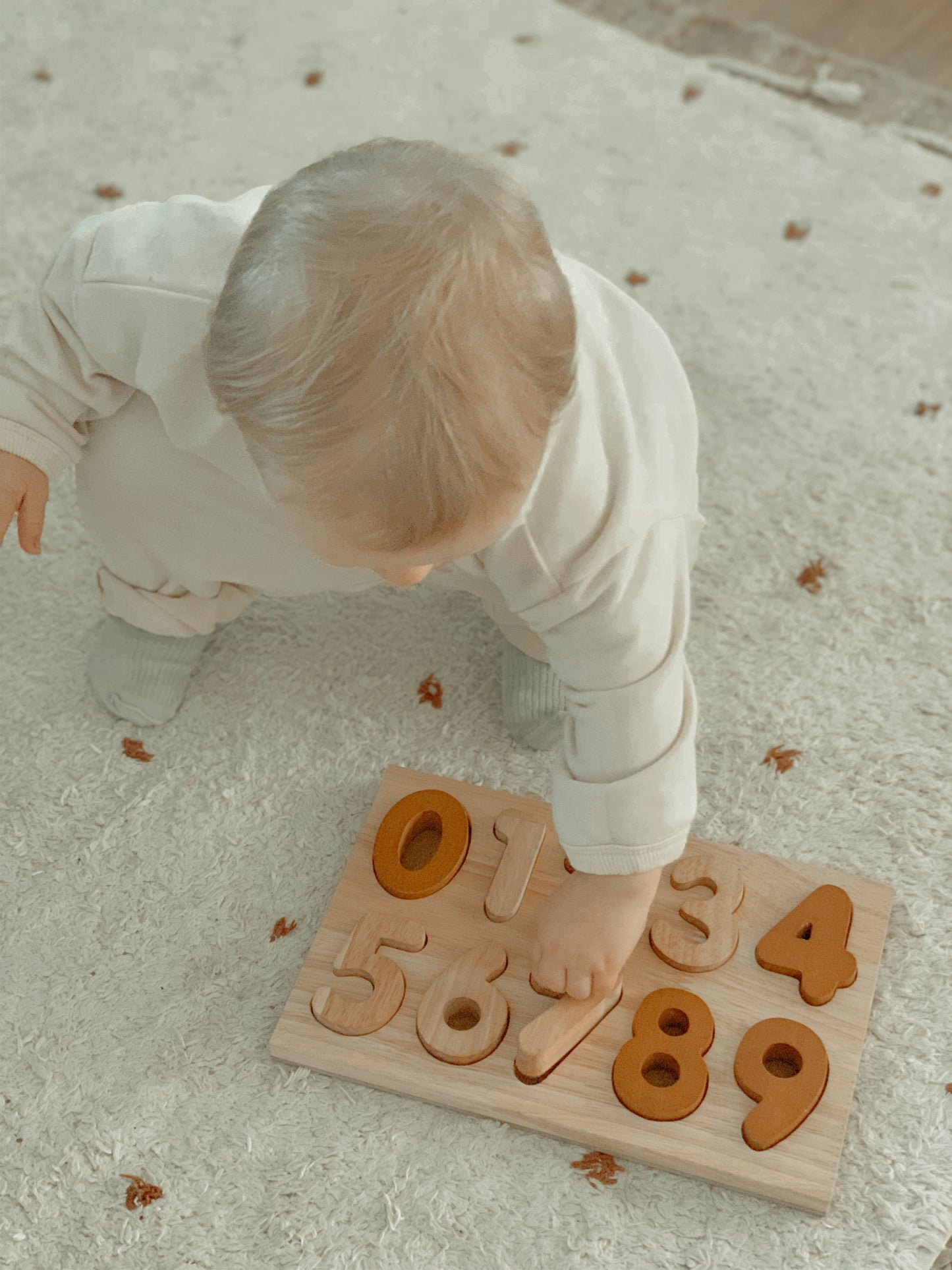 פאזל מספרים מעץ בצבע טבעי - Qtoys