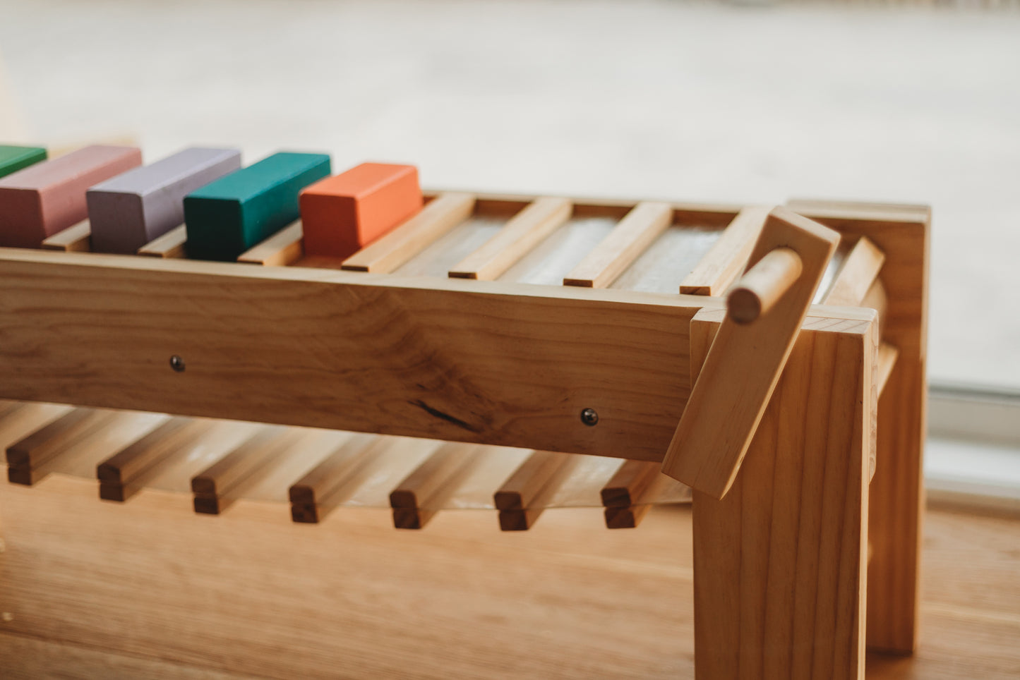 מסוע מעץ - Explore Nook