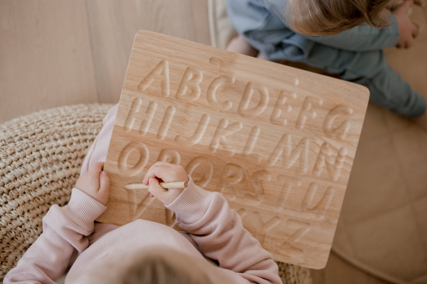 לוח חישה אותיות אנגלית גדולות - Qtoys