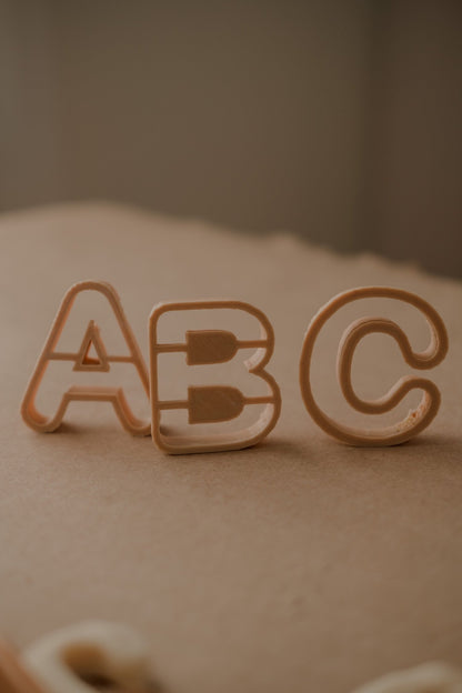 חותכנים לבצק משחק - ABC - Kinfolk Pantry